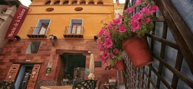 Fachada Meson La Dolores